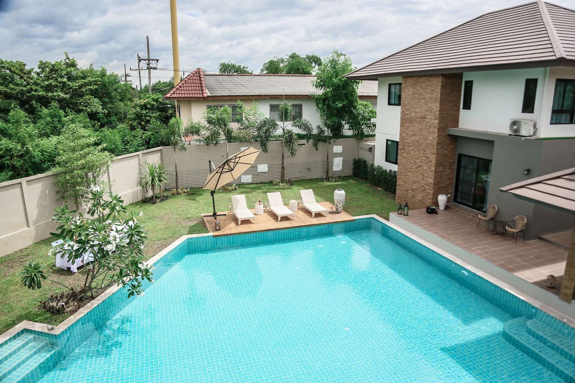 Moin 1617 Luxury Double-Pool Villa Chiang Mai Exterior foto